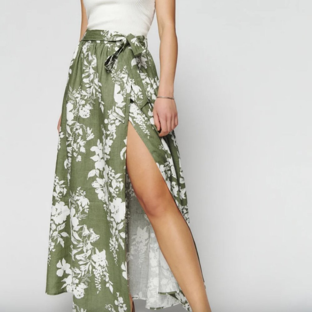 Reformation Green and White Floral Skirt